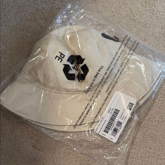 NWT fresh linen bucket hat - Picture 1 of 3